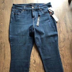 NWT Liverpool Blue Jeans